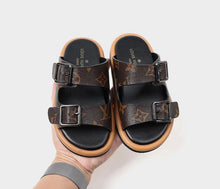 Load image into Gallery viewer, LV Sandals