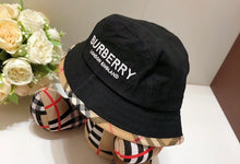 Load image into Gallery viewer, B bucket hat